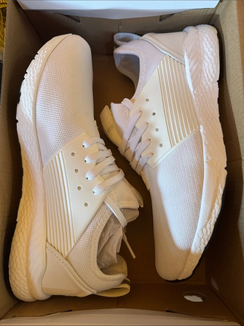 NIB Loom Waterproof Sneakers White Knit Athletic Shoes Women’s Size 10 EU 41